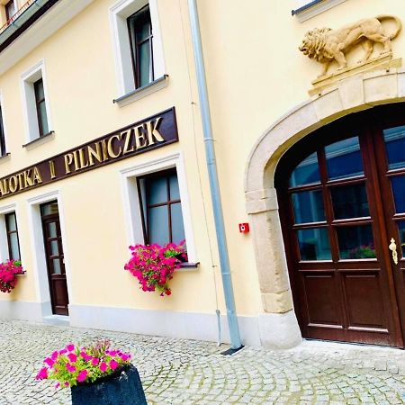 Apartament W Samym Sercu Miasta Z Darmowym Parkingiem Pod Zlotym Lwem -Hotel VI Kłodzko Eksteriør billede
