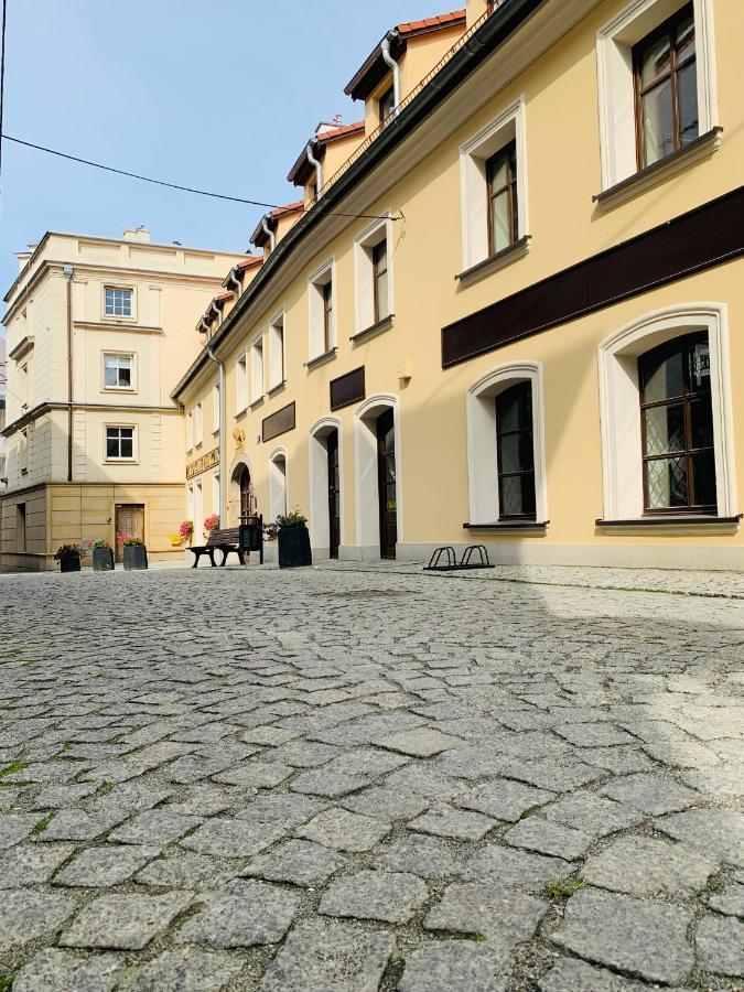 Apartament W Samym Sercu Miasta Z Darmowym Parkingiem Pod Zlotym Lwem -Hotel VI Kłodzko Eksteriør billede
